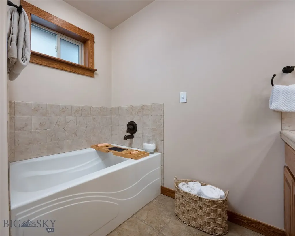 2224 Sourdough Bozeman MT 59715