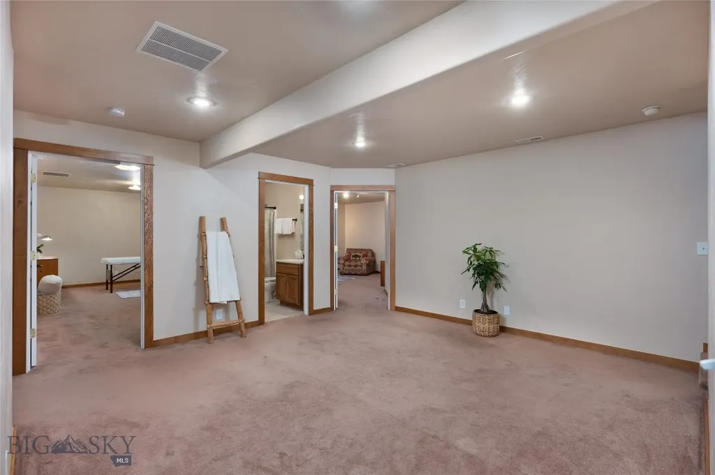 2224 Sourdough Bozeman MT 59715