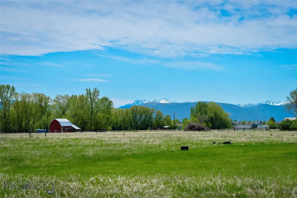 3090 Lori Lane Bozeman MT 59718
