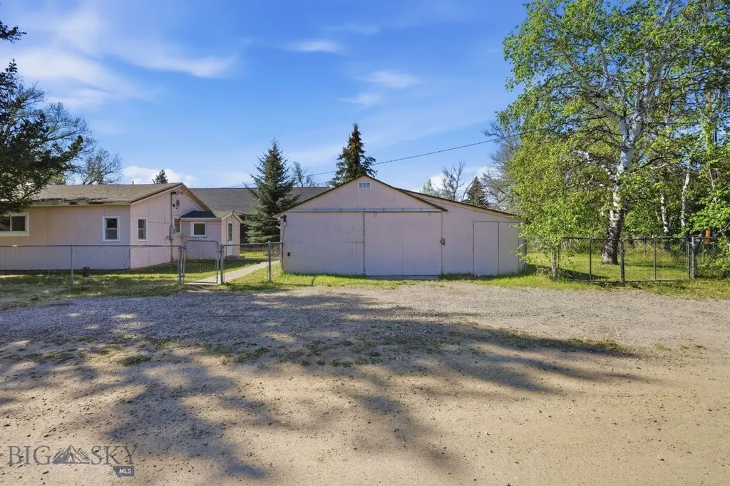 503 Broadway Street Willow Creek MT 59760