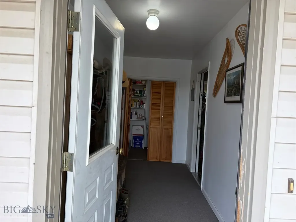 401 Elliot N Wilsall MT 59086