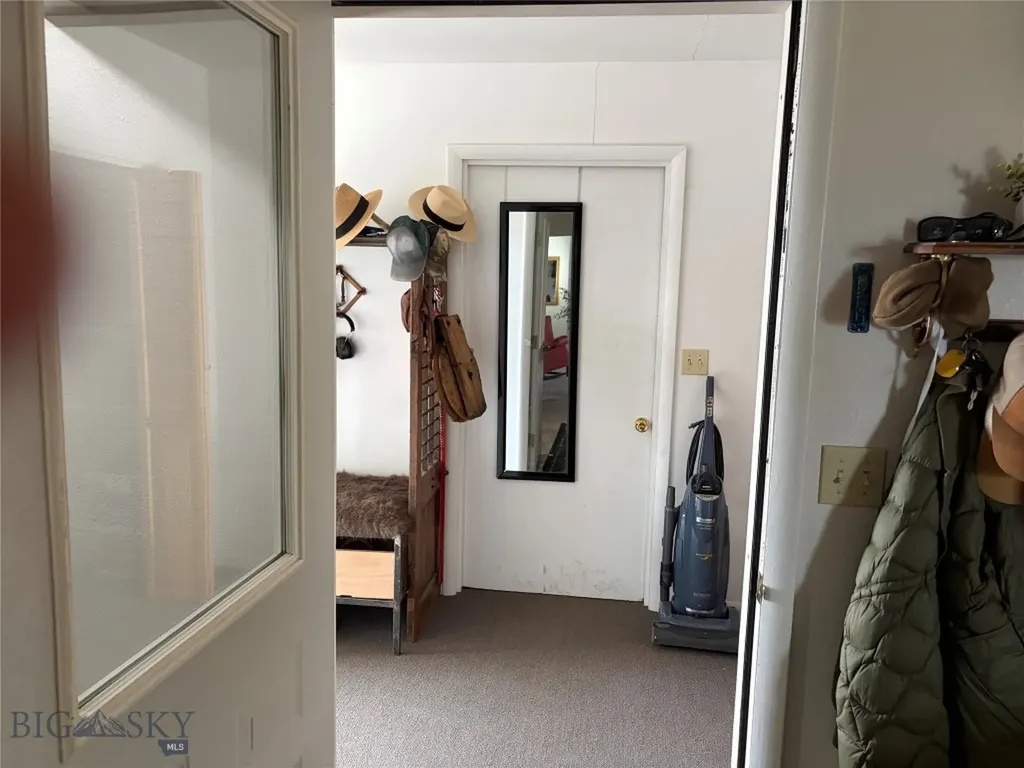 401 Elliot N Wilsall MT 59086
