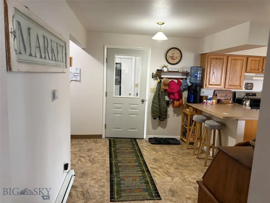 401 Elliot N Wilsall MT 59086