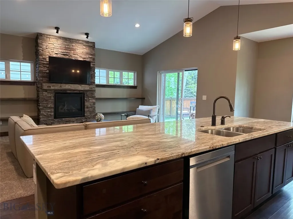 3576 Lolo Bozeman MT 59718