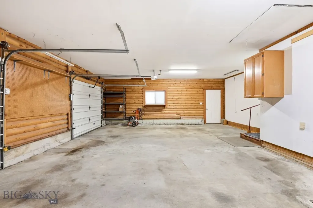 801 Amsterdam Boulevard Belgrade MT 59714