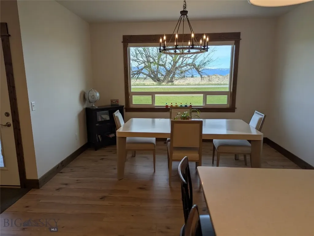 456 Northwest Passage Lane Manhattan MT 59741