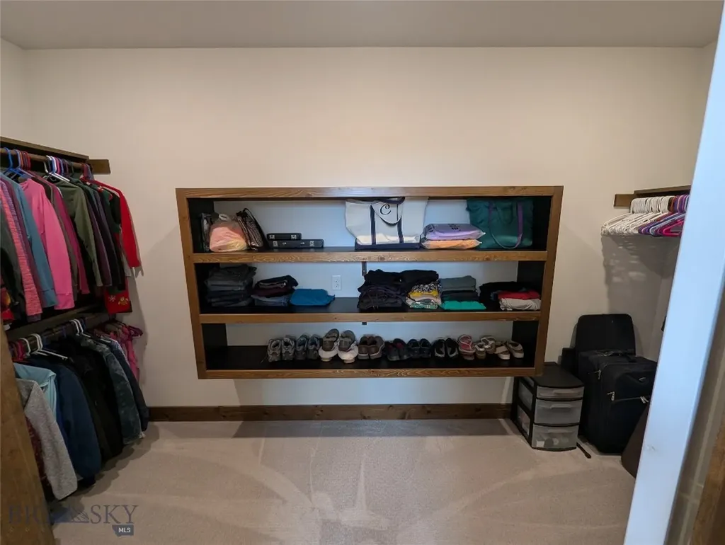 456 Northwest Passage Lane Manhattan MT 59741