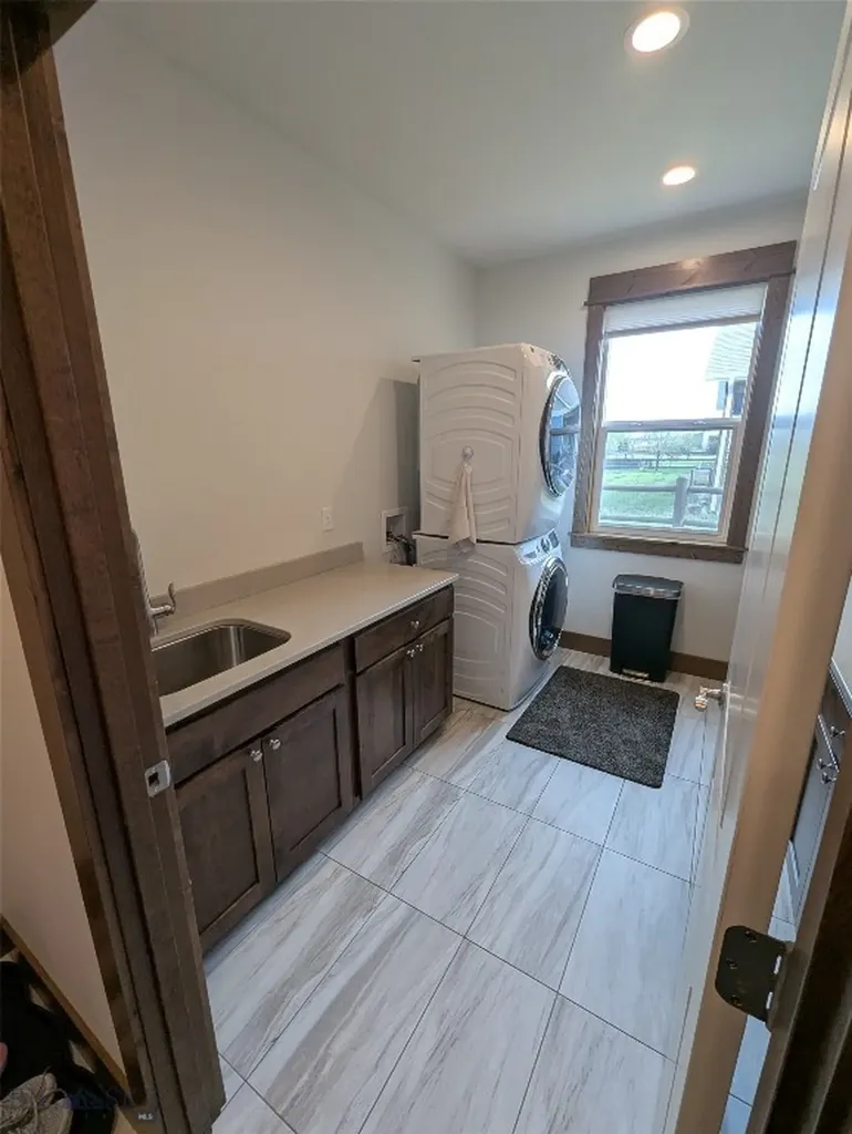 456 Northwest Passage Lane Manhattan MT 59741