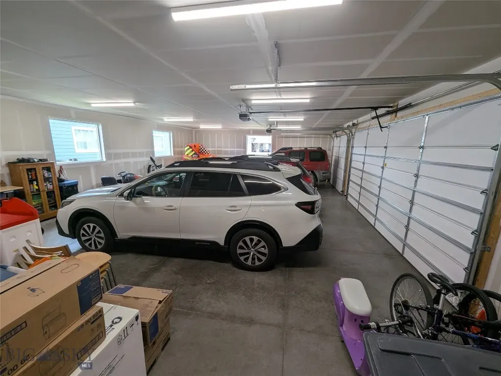 456 Northwest Passage Lane Manhattan MT 59741
