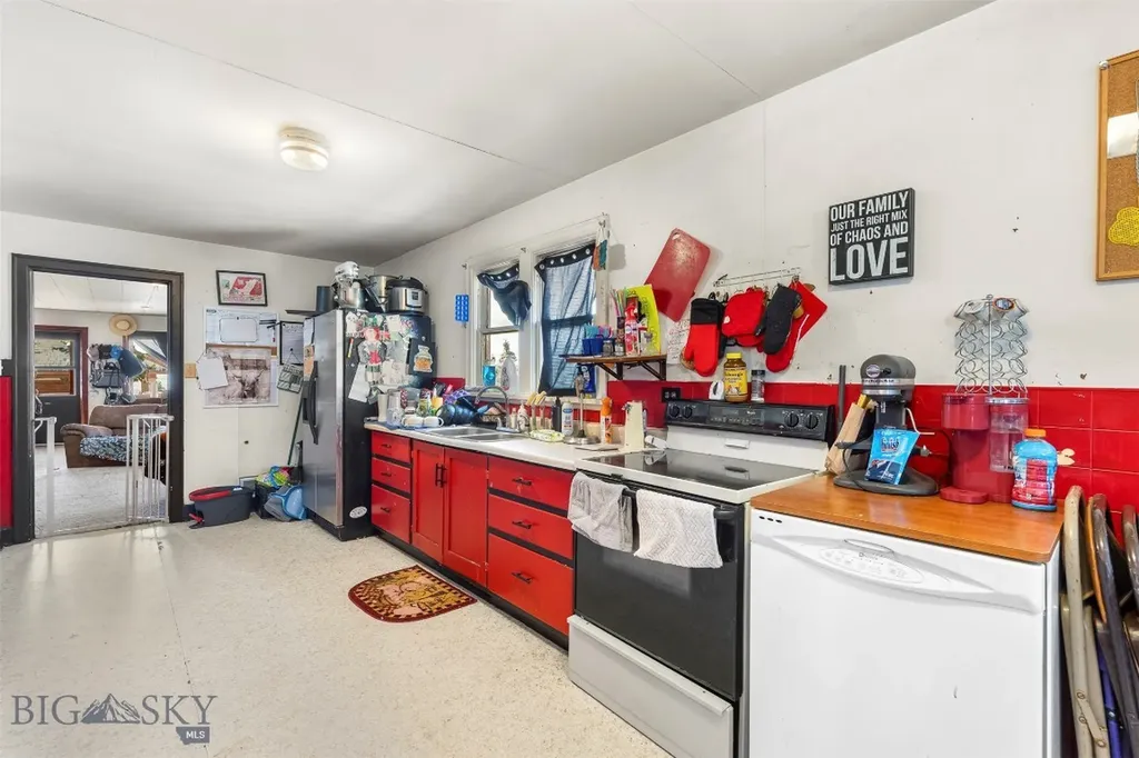 855 Lewisohn Butte MT 59701