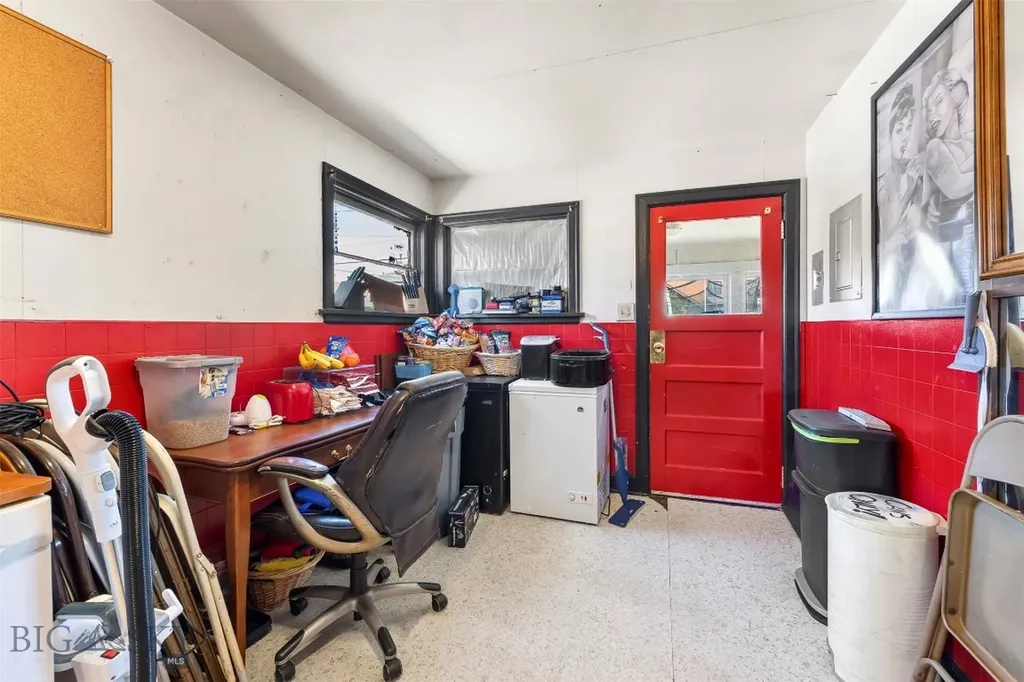855 Lewisohn Butte MT 59701