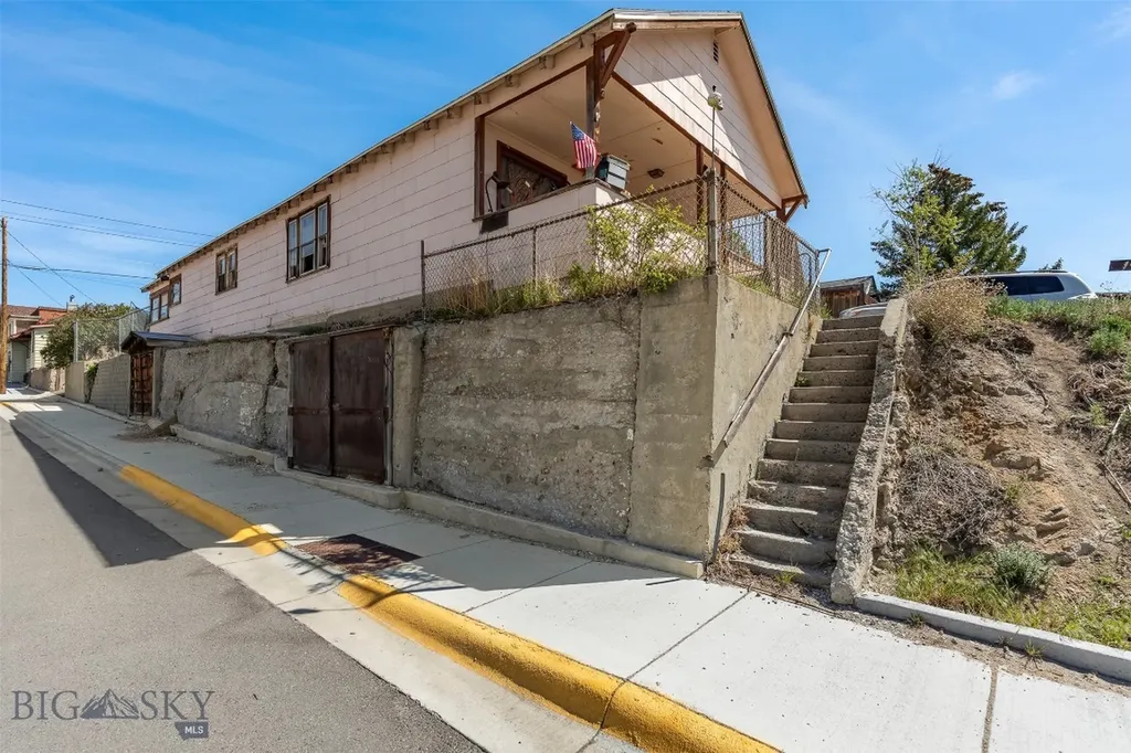 855 Lewisohn Butte MT 59701