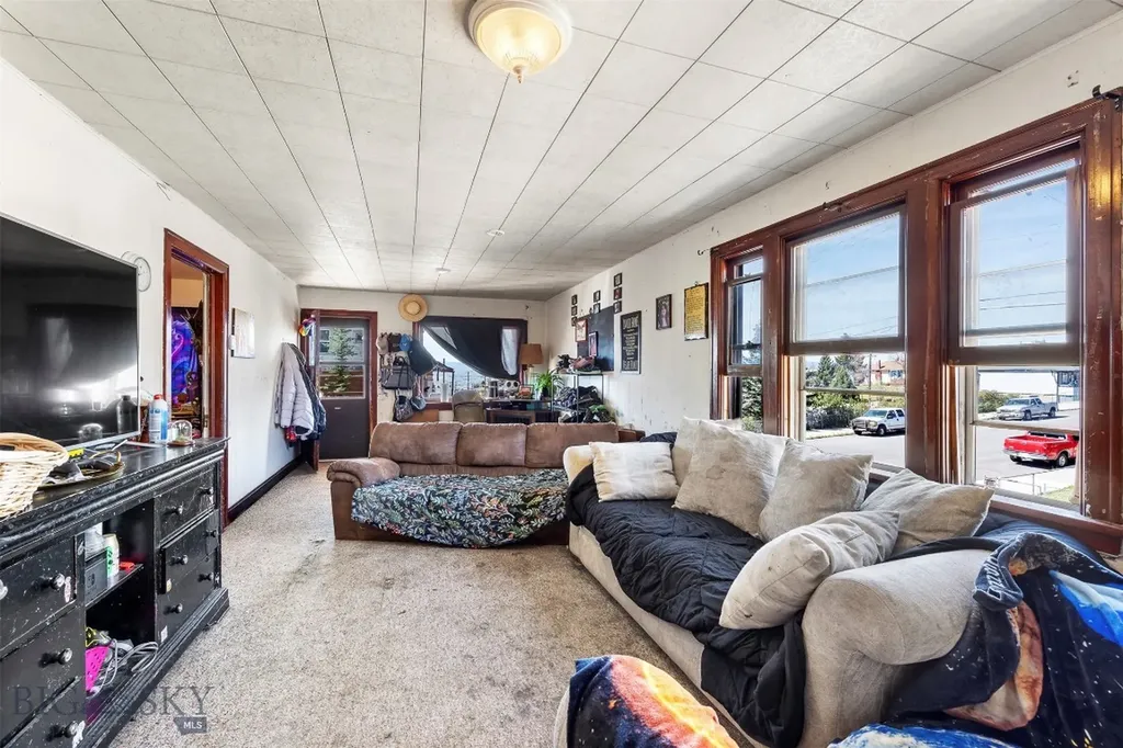 855 Lewisohn Butte MT 59701