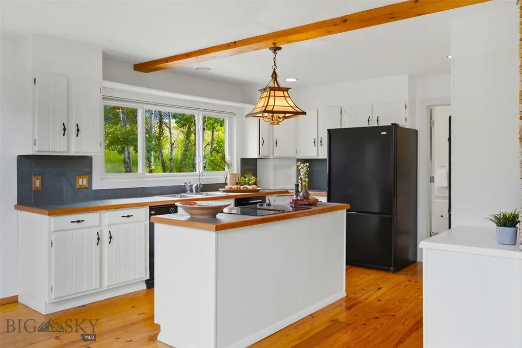 9350 Walker Road Belgrade MT 59714