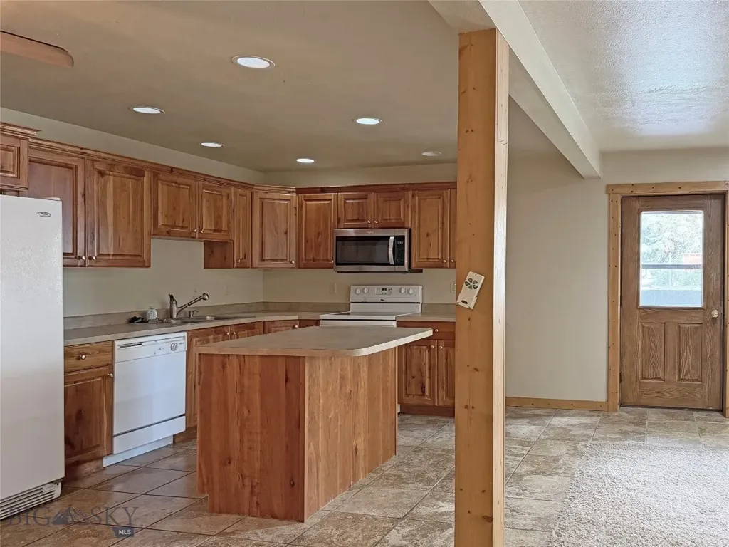 29 Tobacco Root Road Dillon MT 59725