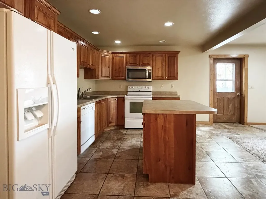 29 Tobacco Root Road Dillon MT 59725