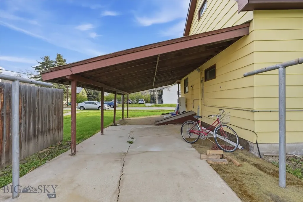 621 And 617 N Rouse Avenue Bozeman MT 59715
