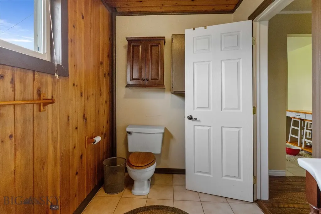 2365 S Dakota Butte MT 59701