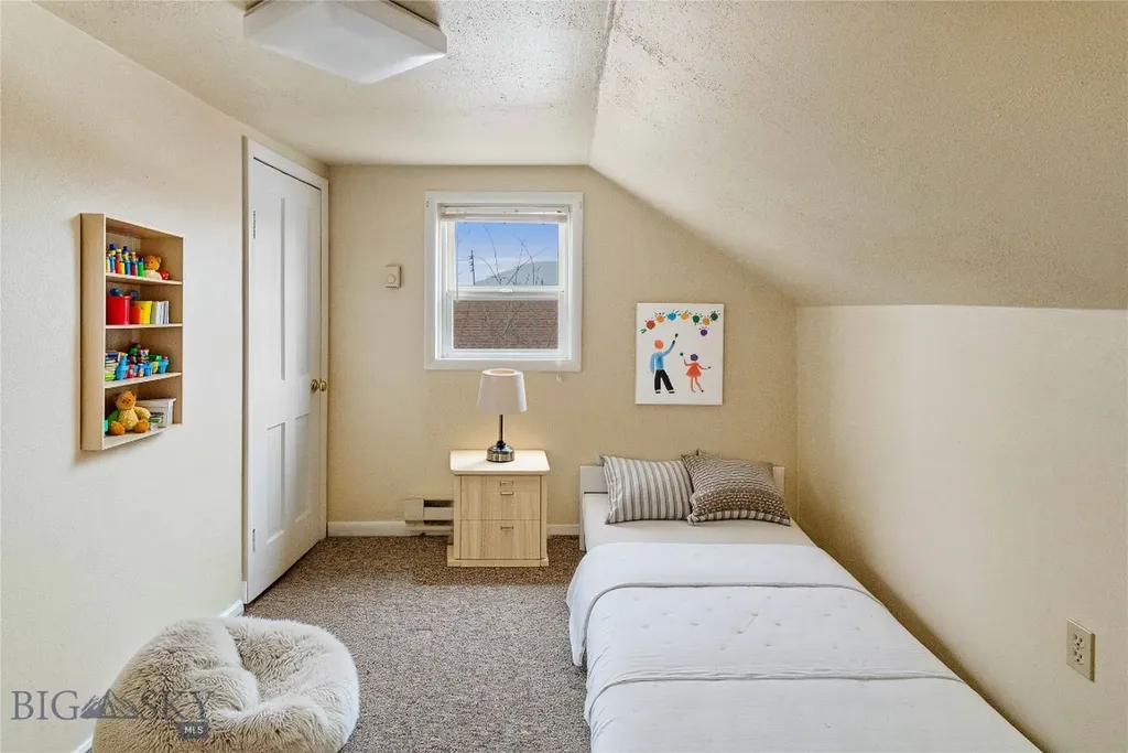 2365 S Dakota Butte MT 59701