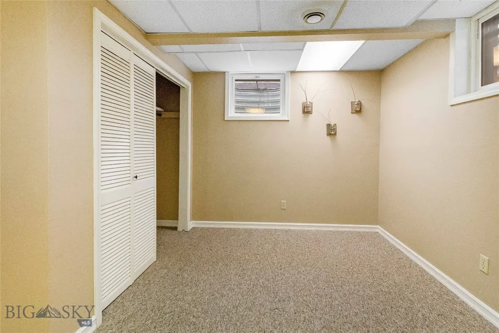 2365 S Dakota Butte MT 59701