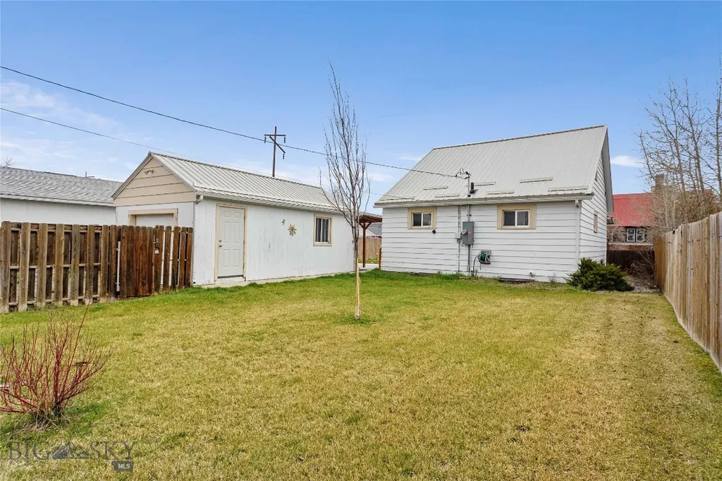 2365 S Dakota Butte MT 59701