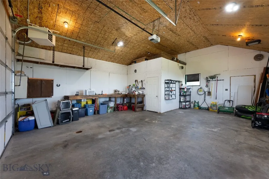 185 Peak Road Bozeman MT 59715