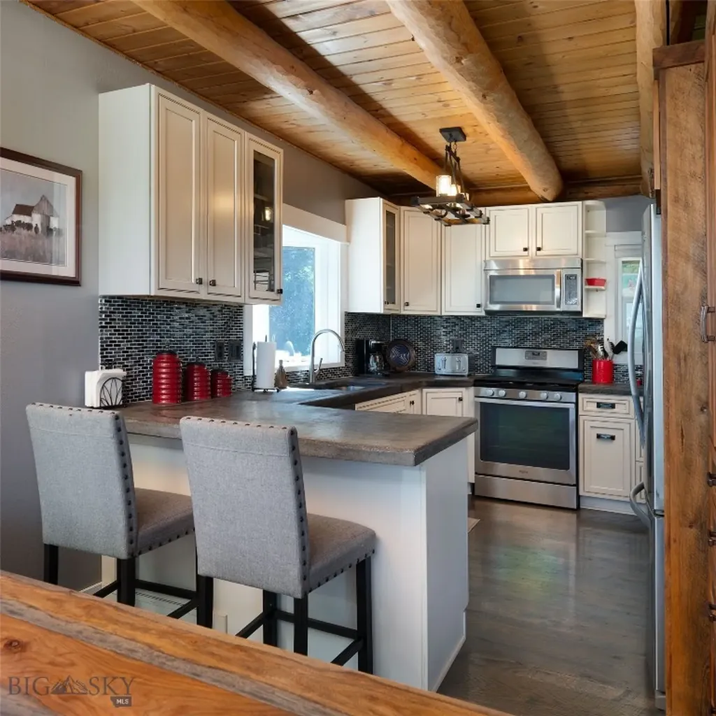 185 Peak Road Bozeman MT 59715