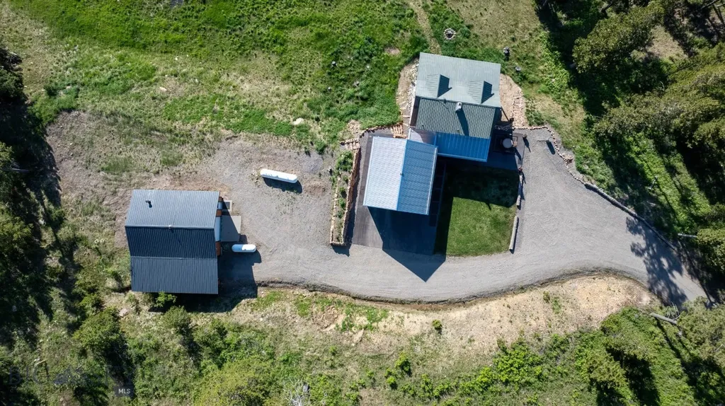 185 Peak Road Bozeman MT 59715