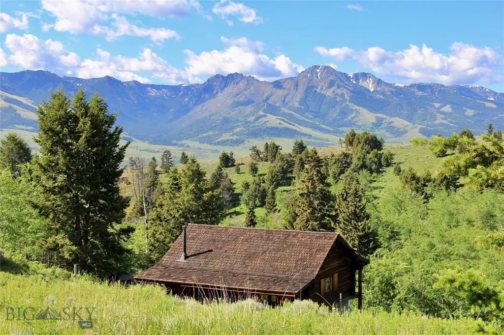 524 Grizzly Meadow Road Emigrant MT 59027