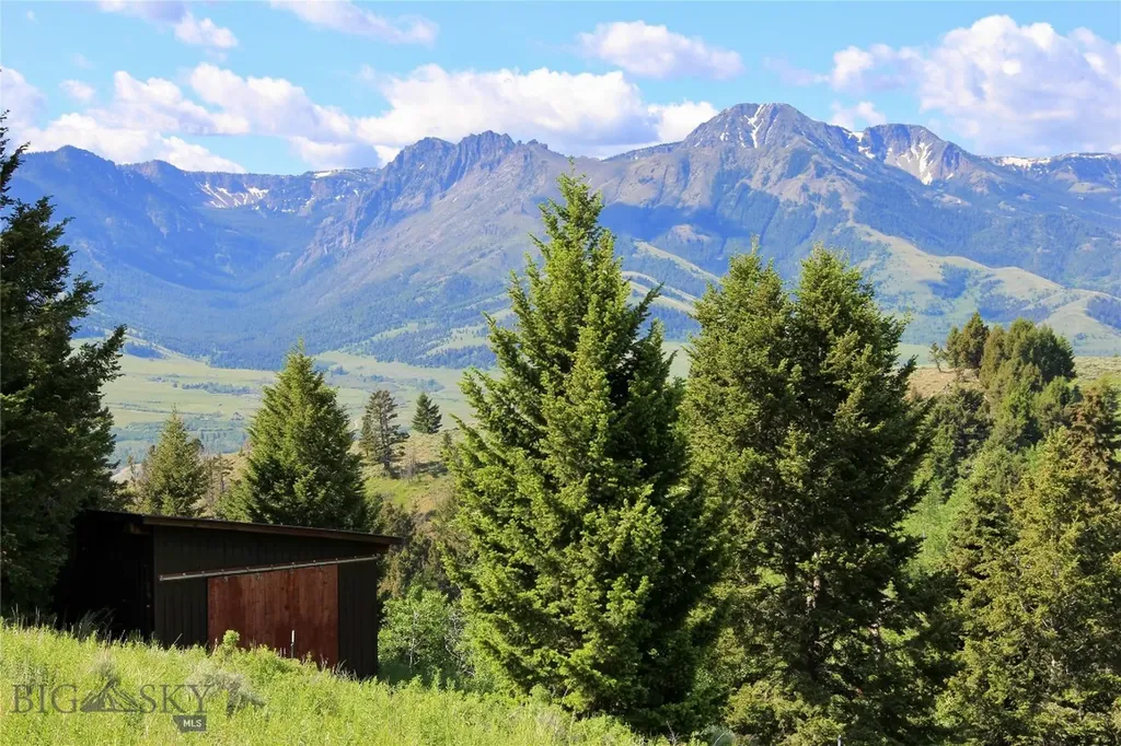 524 Grizzly Meadow Road Emigrant MT 59027