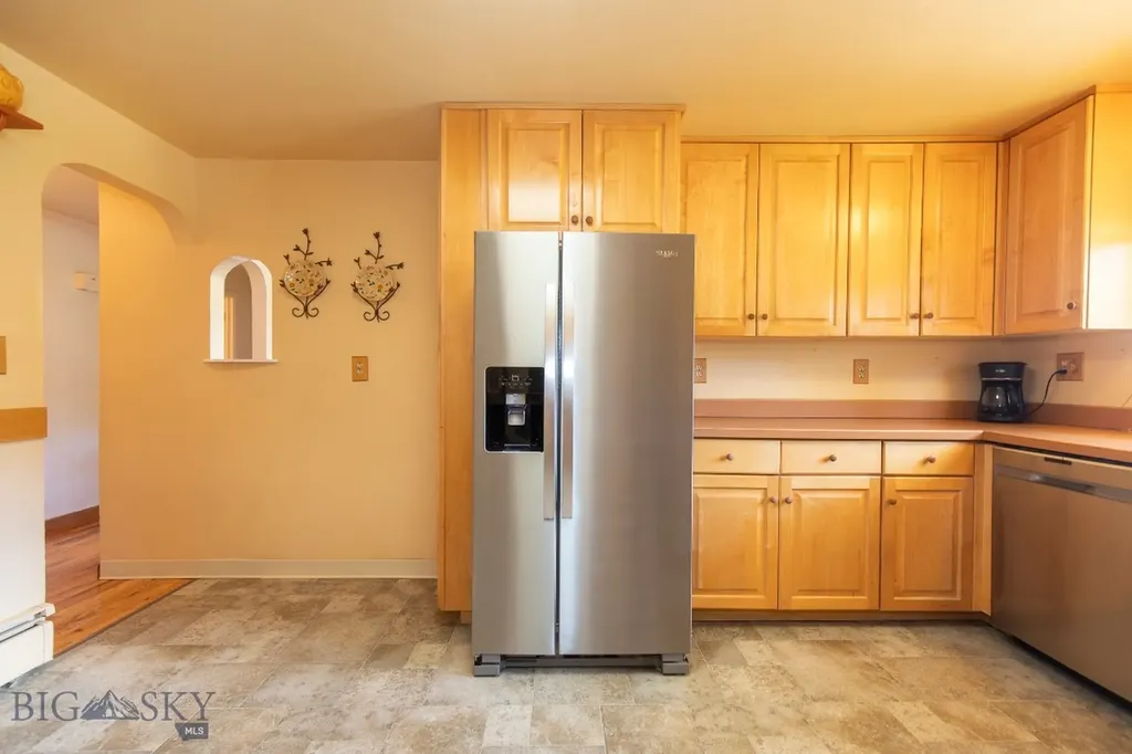 2 Shamrock Lane Livingston MT 59047