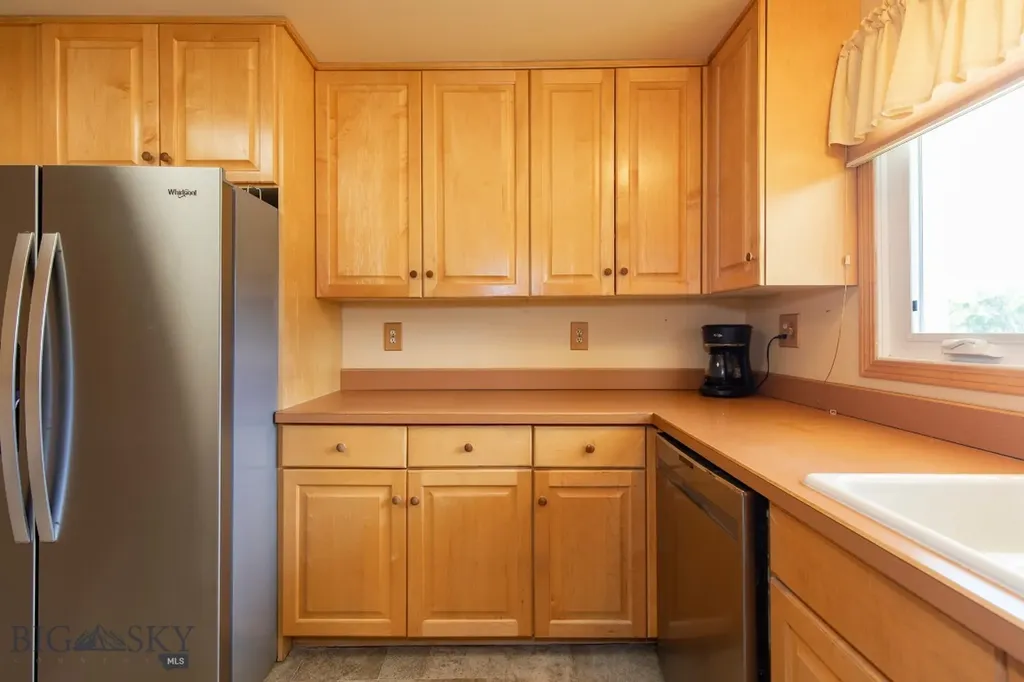 2 Shamrock Lane Livingston MT 59047