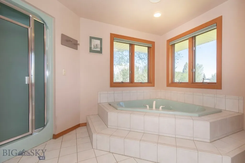 2 Shamrock Lane Livingston MT 59047