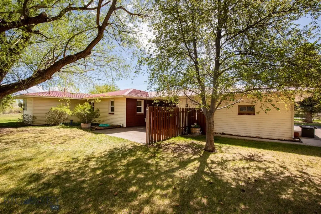 2 Shamrock Lane Livingston MT 59047