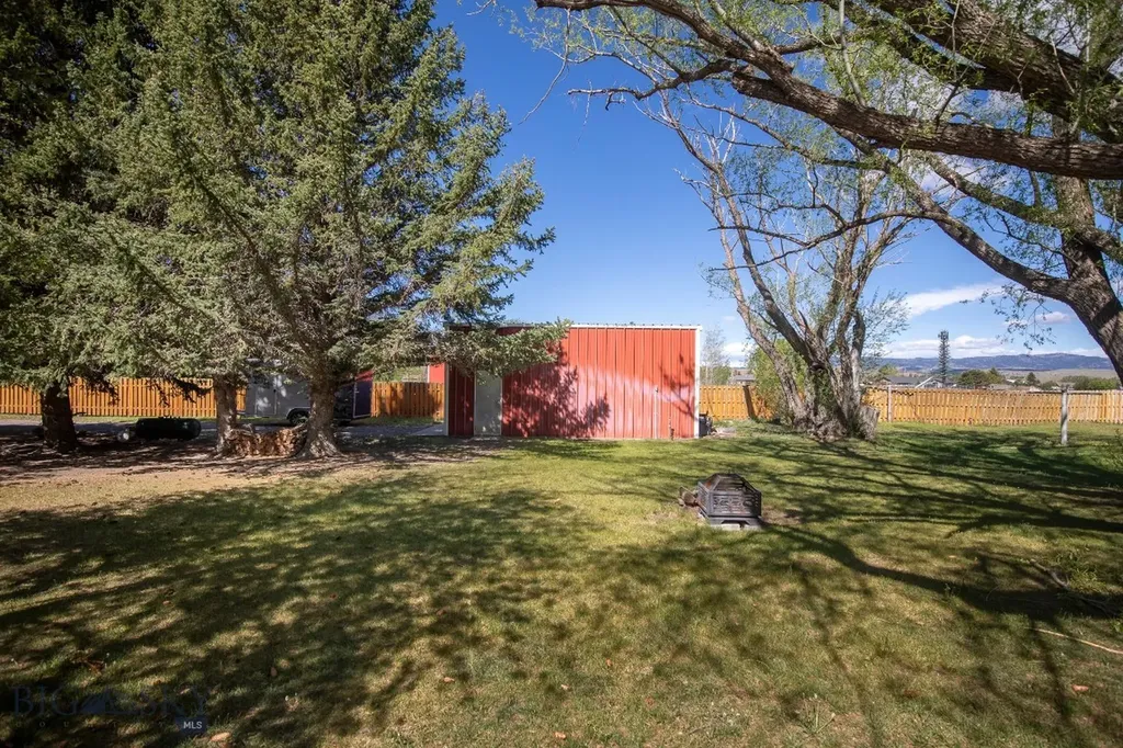 2 Shamrock Lane Livingston MT 59047