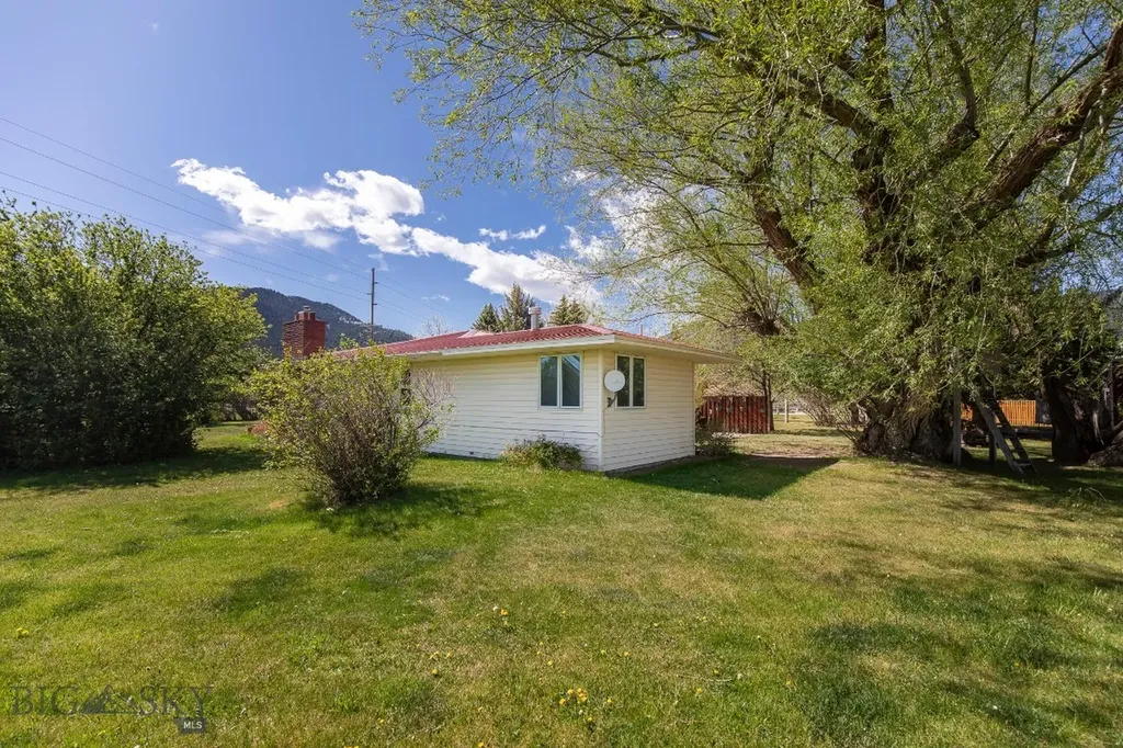 2 Shamrock Lane Livingston MT 59047