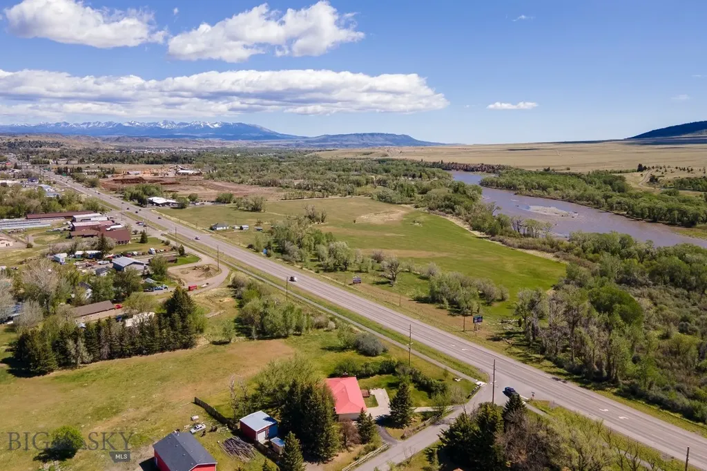 2 Shamrock Lane Livingston MT 59047