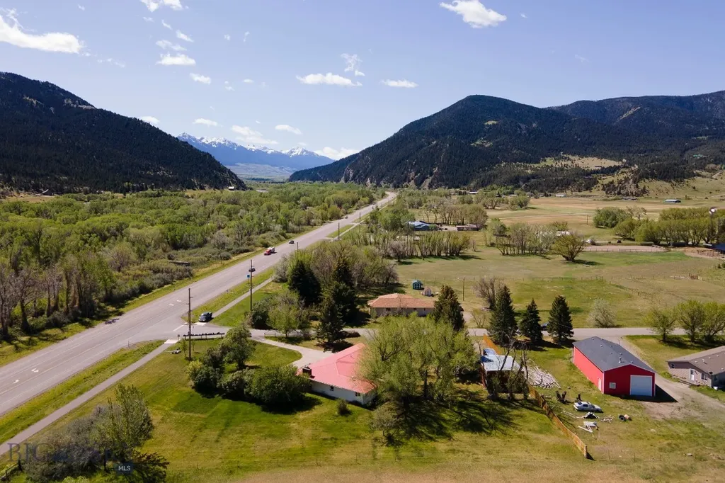 2 Shamrock Lane Livingston MT 59047