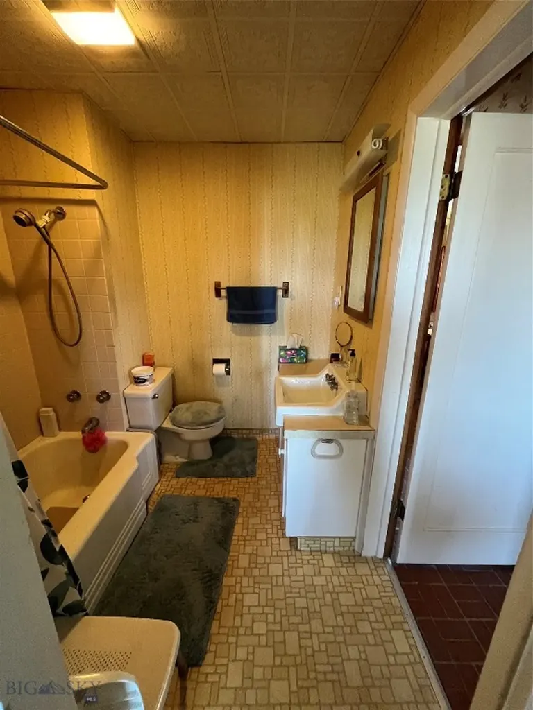 1152 West Copper Butte MT 59701