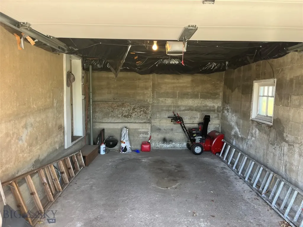 1152 West Copper Butte MT 59701