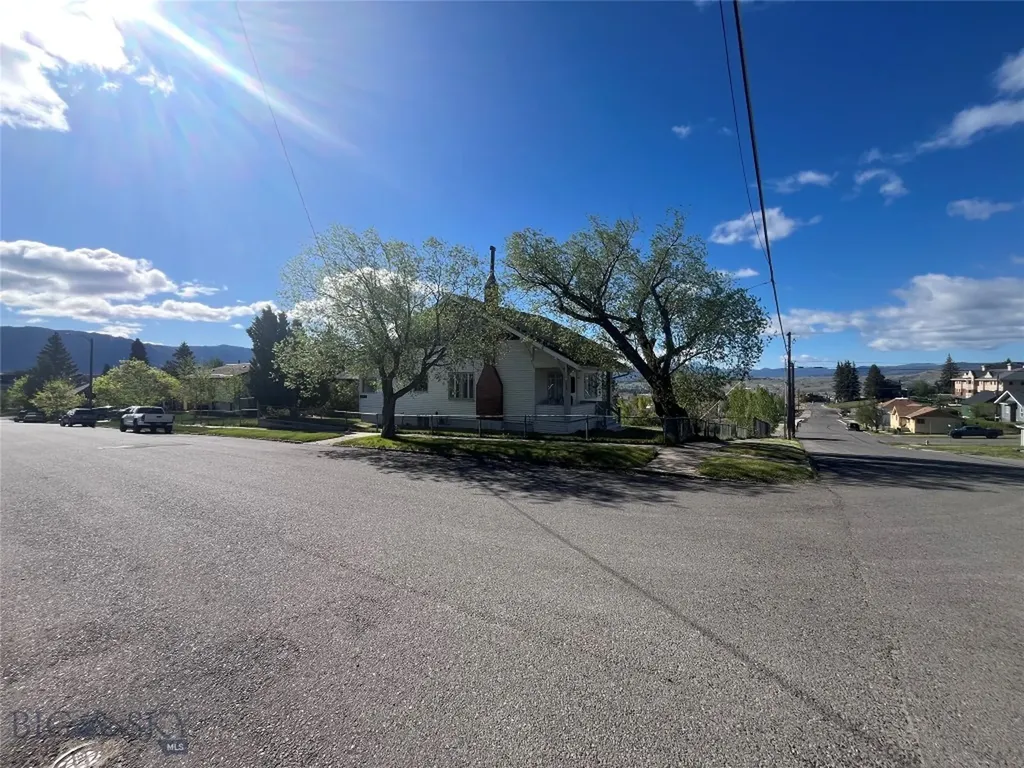 1152 West Copper Butte MT 59701