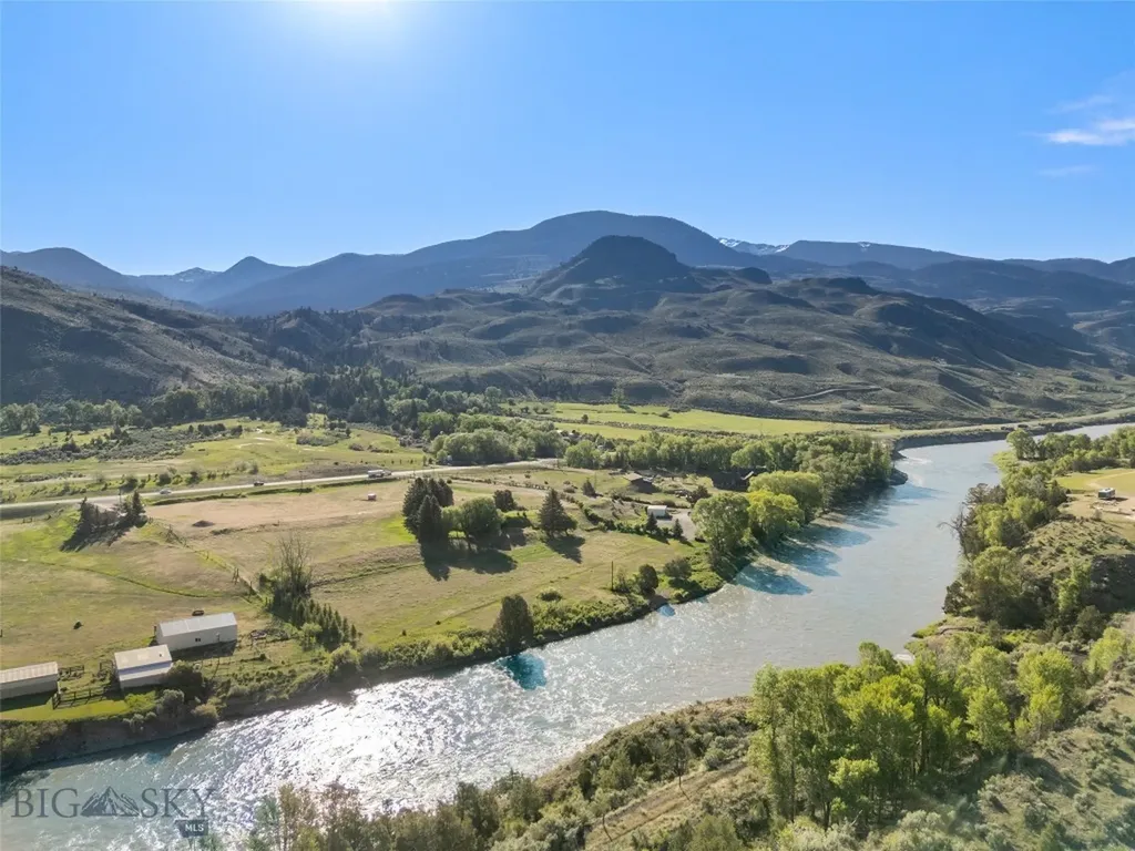 Tbd Us Hwy 89 S Gardiner MT 59030