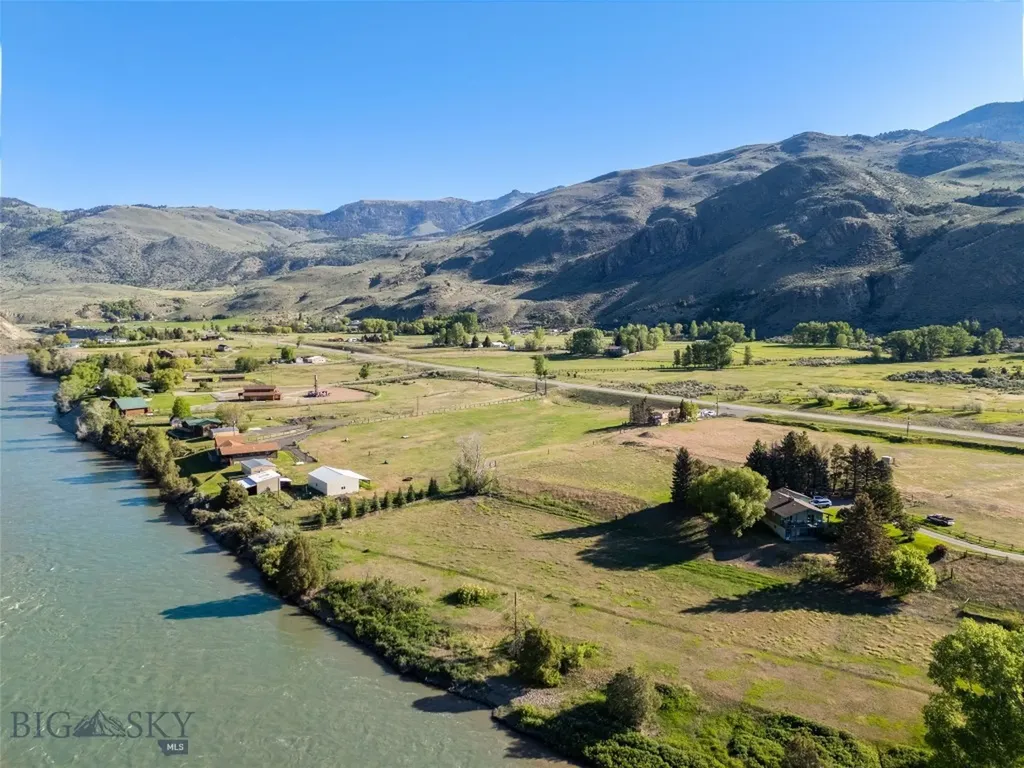 Tbd Us Hwy 89 S Gardiner MT 59030