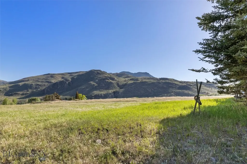 Tbd Us Hwy 89 S Gardiner MT 59030