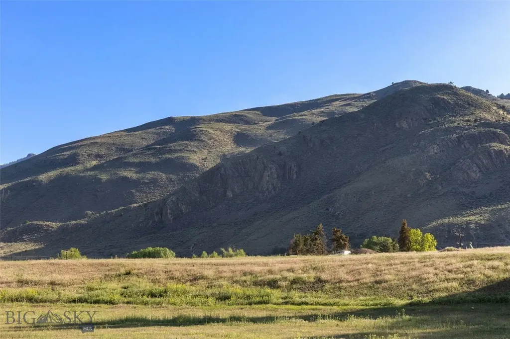 Tbd Us Hwy 89 S Gardiner MT 59030