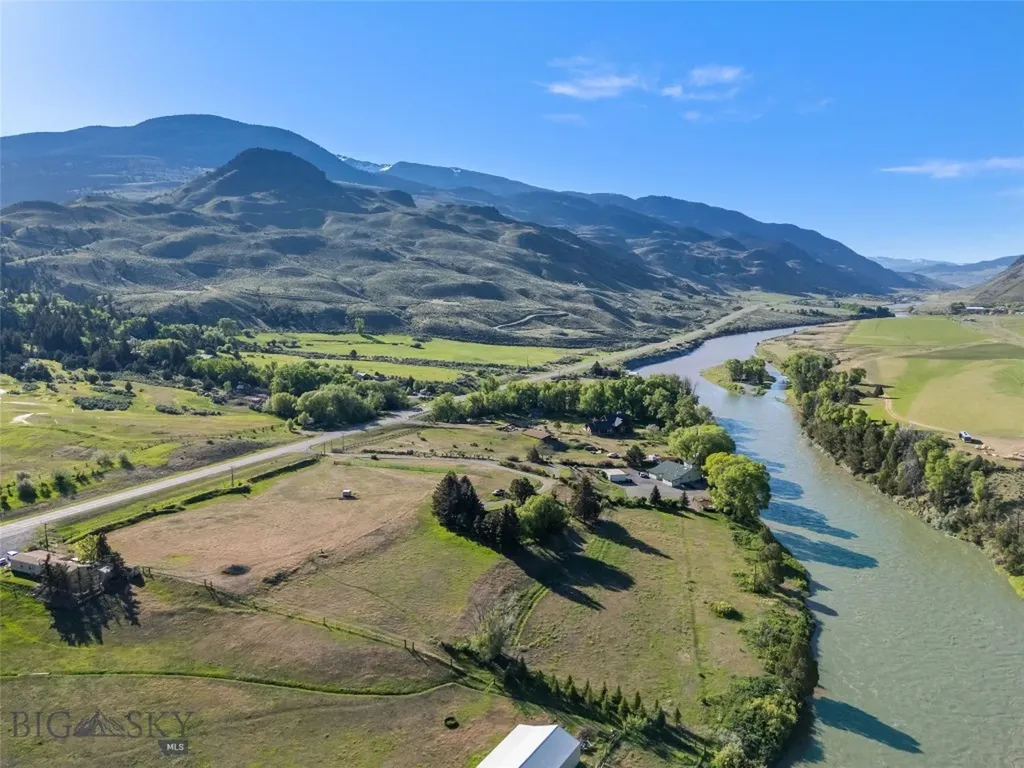 Tbd Us Hwy 89 S Gardiner MT 59030