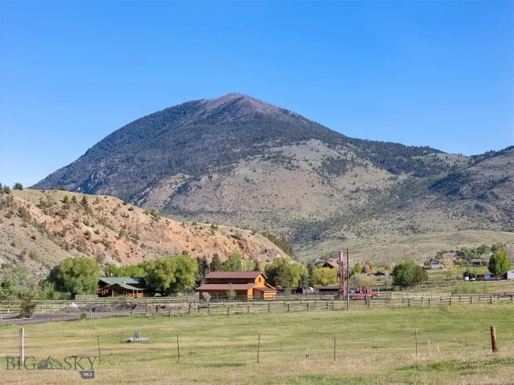 Tbd Us Hwy 89 S Gardiner MT 59030