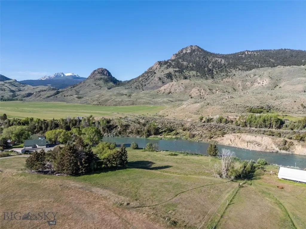 Tbd Us Hwy 89 S Gardiner MT 59030