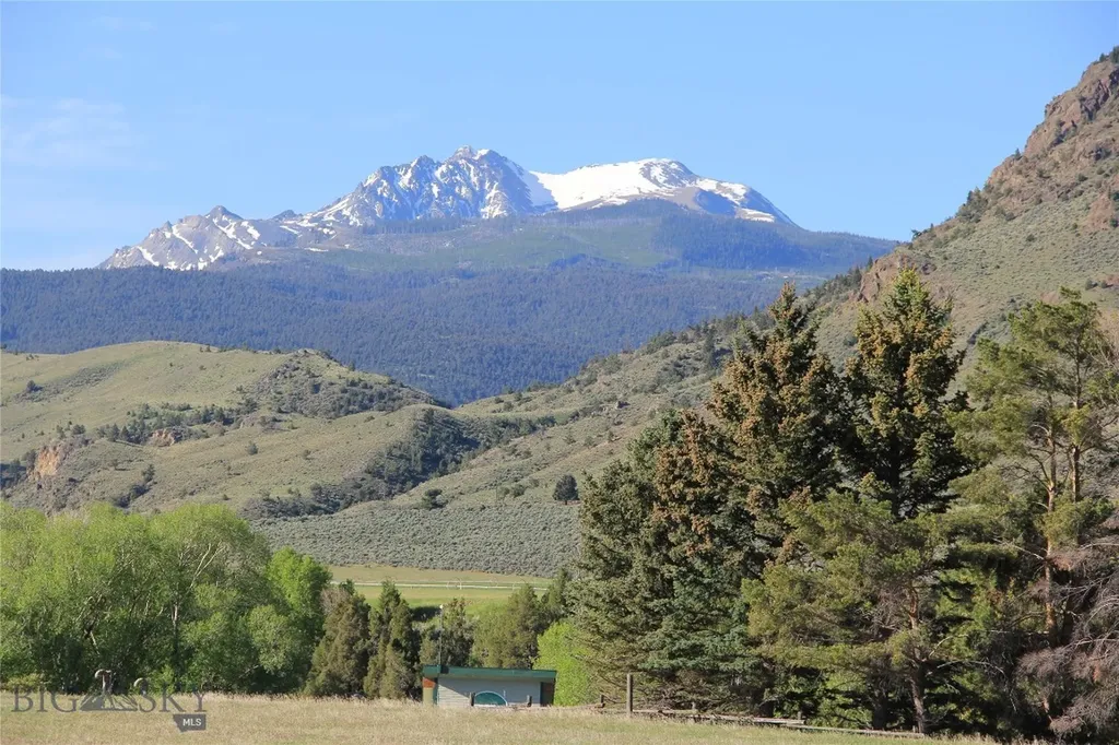 Tbd Us Hwy 89 S Gardiner MT 59030