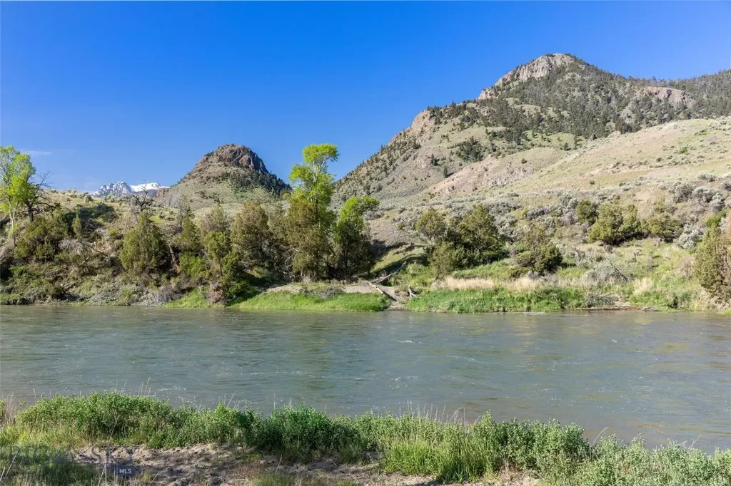 Tbd Us Hwy 89 S Gardiner MT 59030